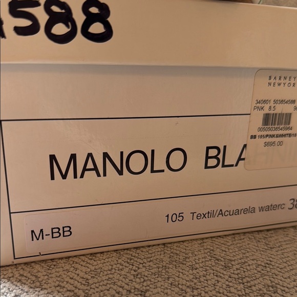 Manolo Blahnik BB 105 Pumps - Picture 5 of 13